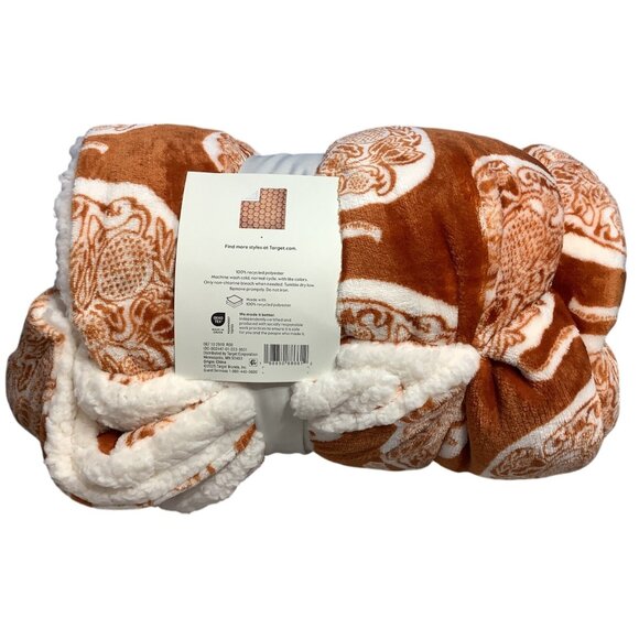 Threshold Pumpkin Printed Orange & White Sherpa Fleece Throw Blanket 60" X 50" - Picture 2 of 5